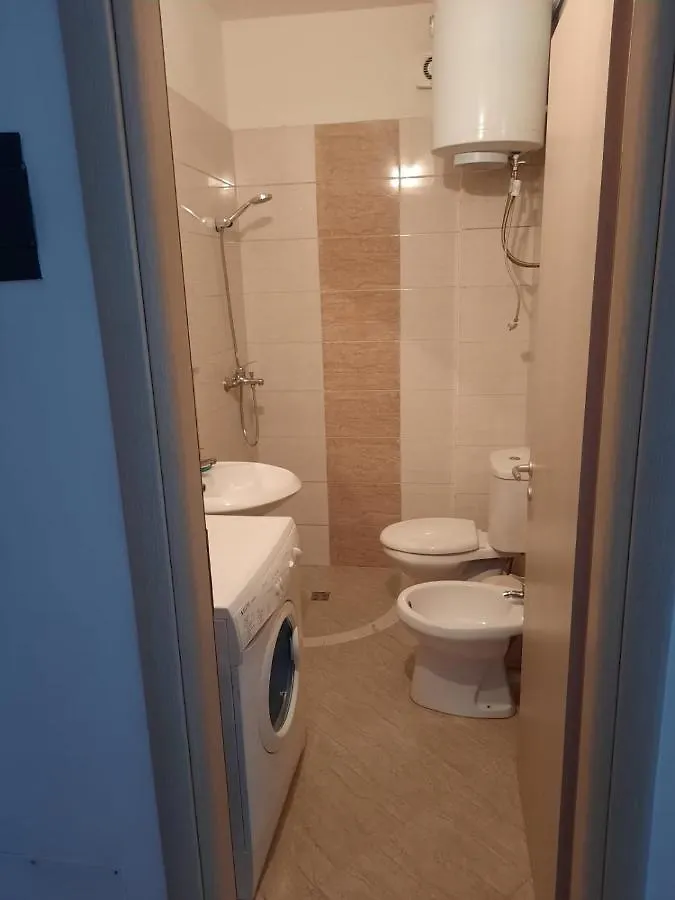 Beach View Apartment Влёра